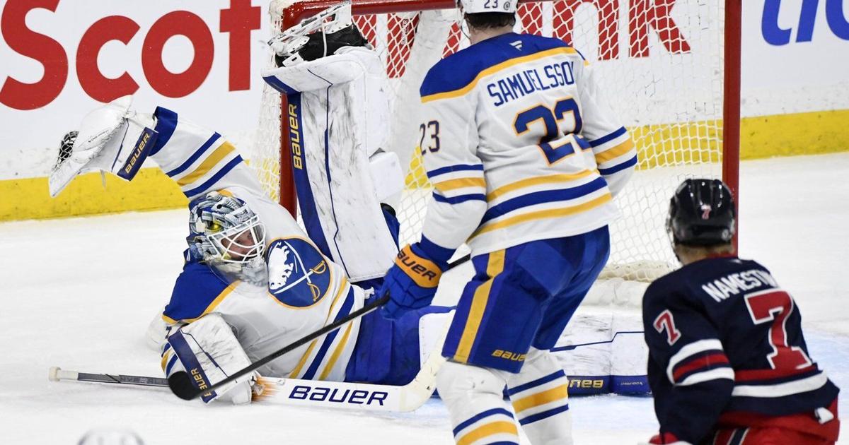Jets foiled by Sabres' Reimer in 5-3 loss at home