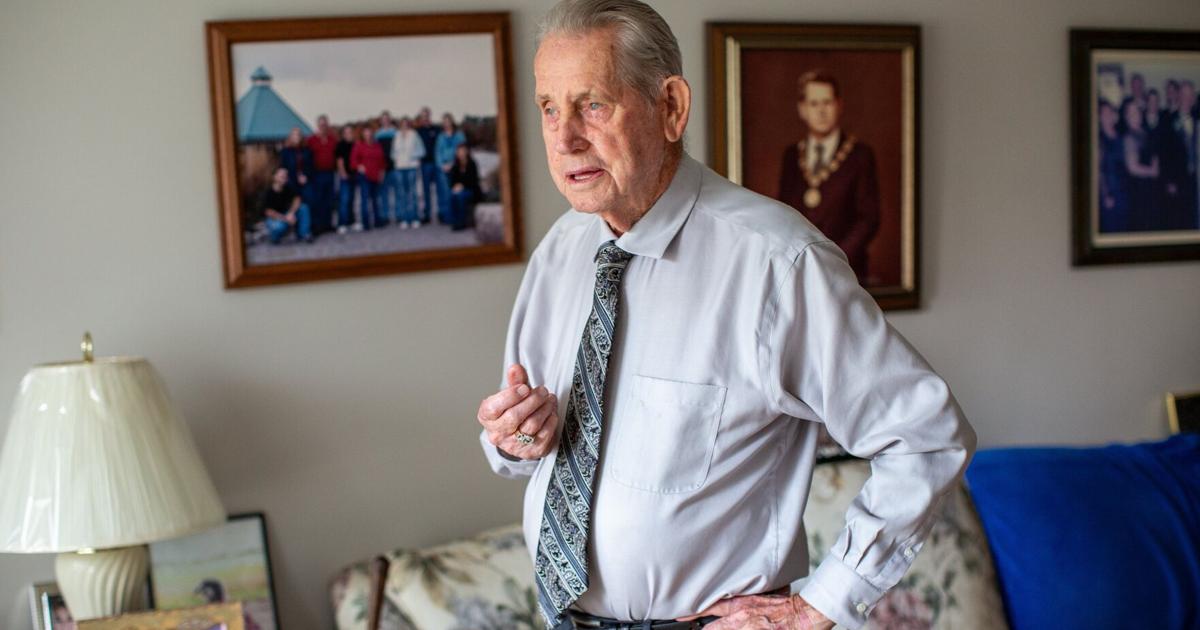 He is Canada’s longest-serving mayor. Why this 89-year-old is running for office in Milton for the 22nd time - Toronto Star