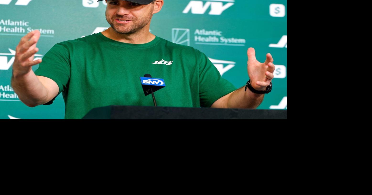 Jets’ latest coaching staff shakeup: Tanner Engstrand out as offensive coordinator, AP source says