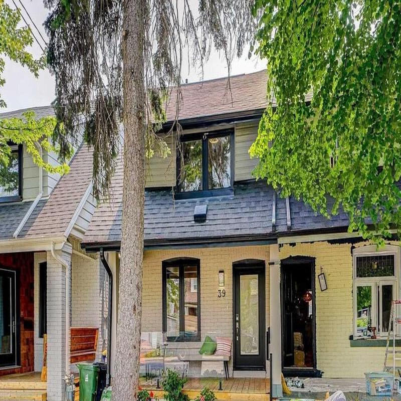 Ontario cottage prices average $800K. Here's what that gets you
