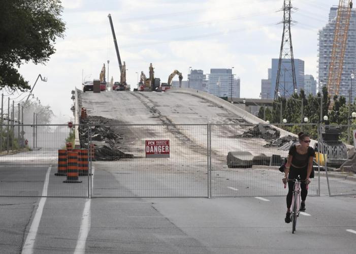 East-enders seeing red over Lake Shore traffic turmoil