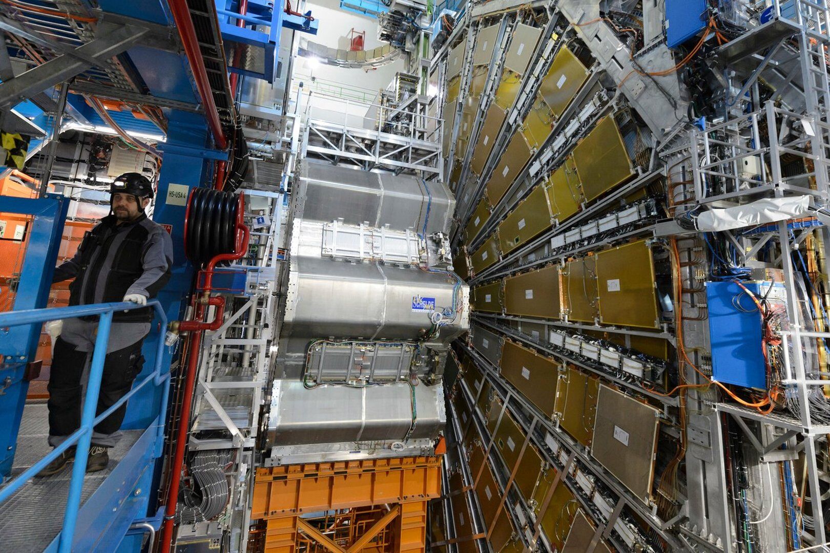 Geneva's CERN hails delicate test on transporting antimatter as a ...