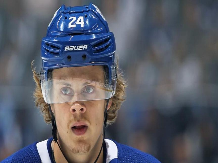 Kasperi Kapanen caps long night as Leafs even series