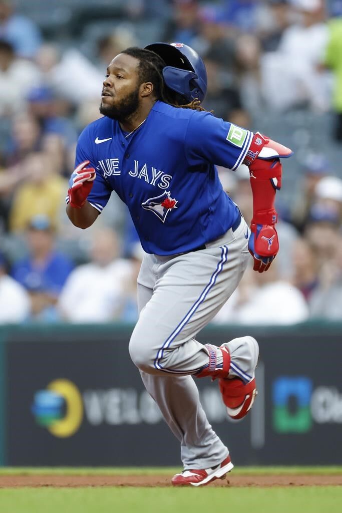 Biggio's homer sends Blue Jays to 3-1 win over Guardians after Ryu exits  with knee injury