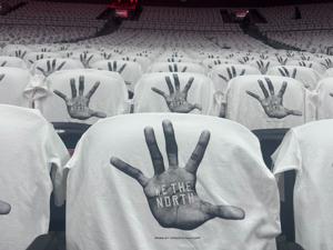 Raptors giveaway focuses on Kawhi's return