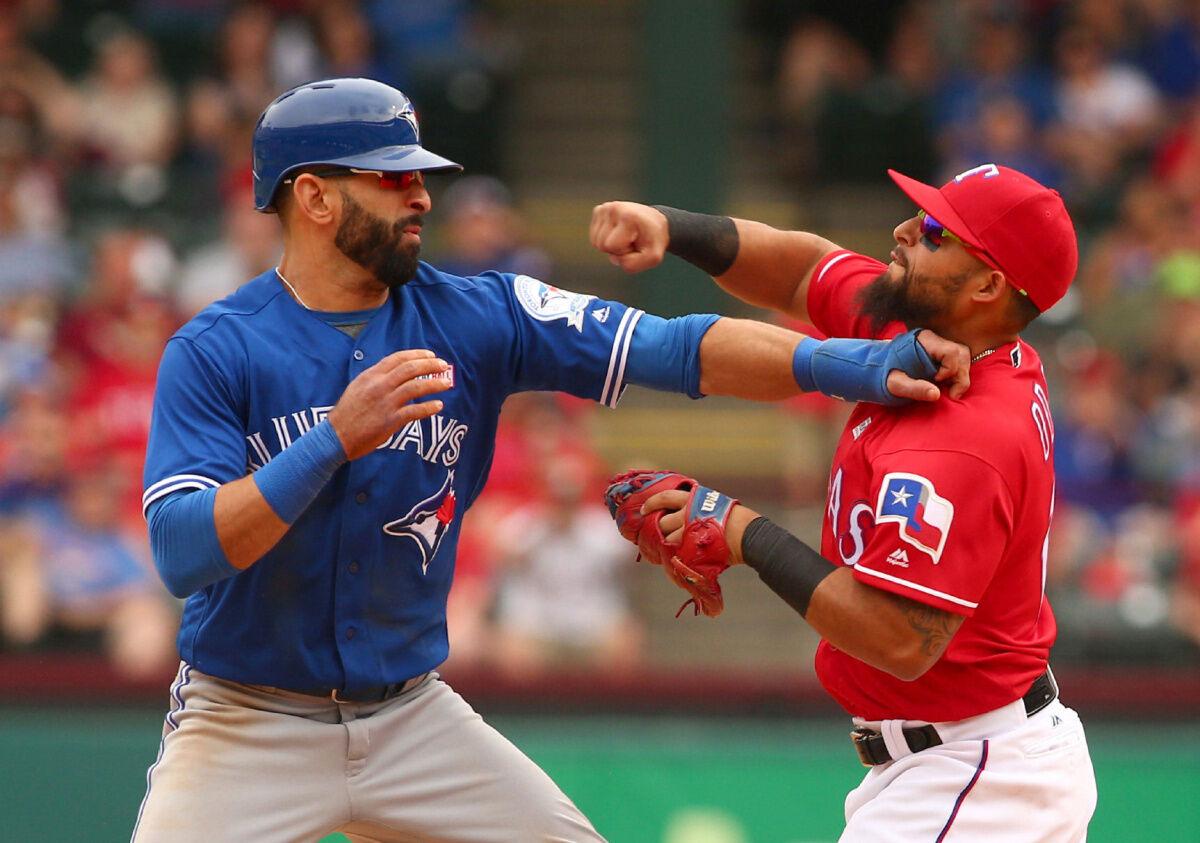 Gibbons relives Odor's punch on Bautista