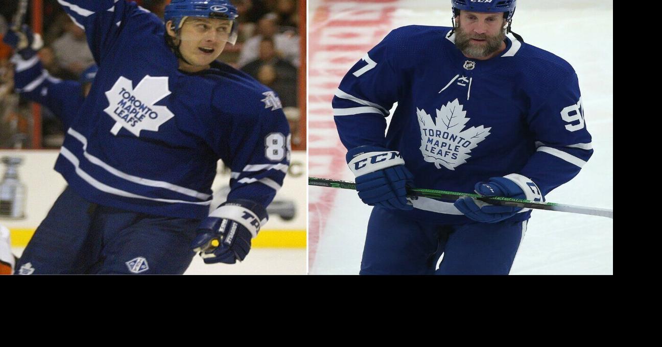 Former Leafs Mogilny, Thornton make Hockey Hall of Fame