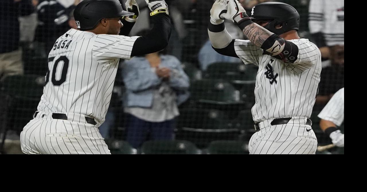 White Sox remain at 120 losses as Benintendi singles in 10th for 4-3 win over Angels