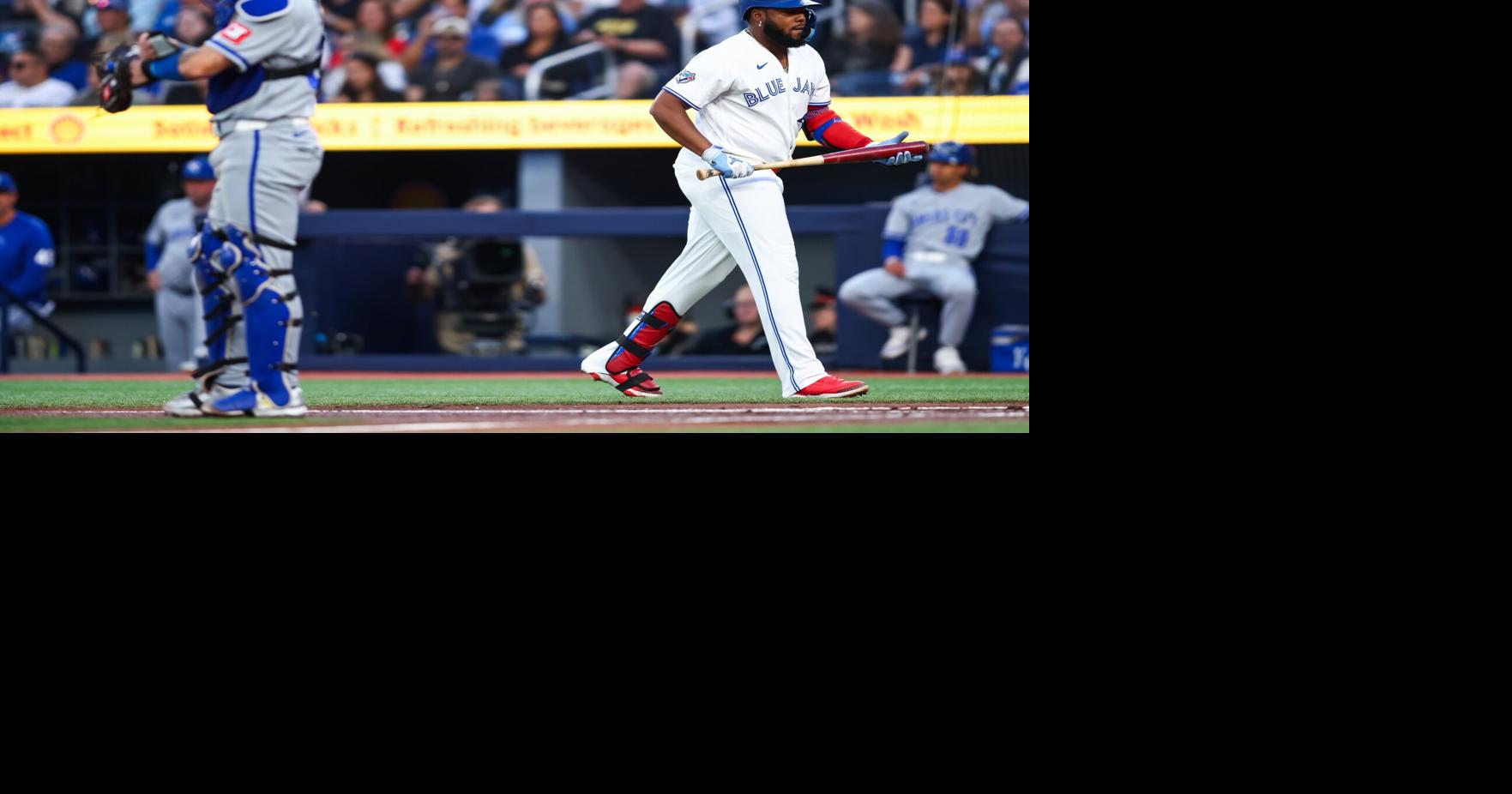 Blue Jays vs. Royals: Toronto throws a game away in 5-3 loss to Royals