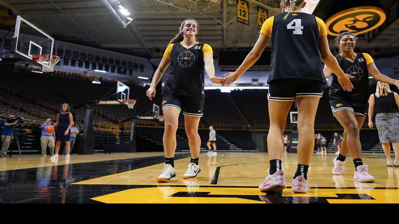 Iowa's Caitlin Clark, Kylie Feuerbach have their own Cubs-White