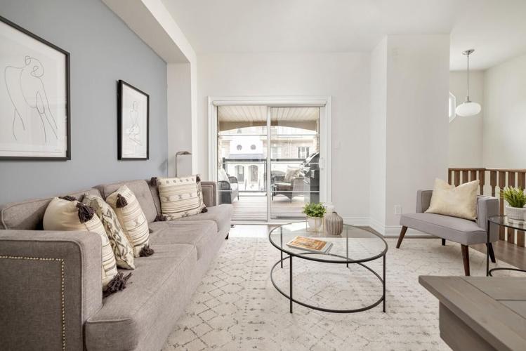 Open House Tour a 1.9M lakefront house in Grimsby