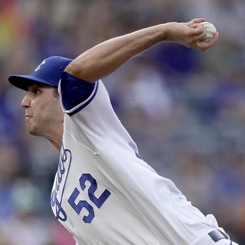 Myers homers, Darvish finds groove as Padres top Royals 4-3