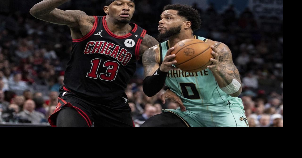 Chicago Bulls forward Torrey Craig sidelined by a sprained right ankle