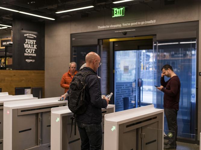 Amazon launches cashierless grocery store