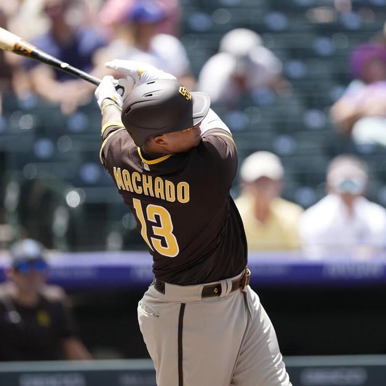 Padres star Machado sprains left ankle in tumble at 1st base –