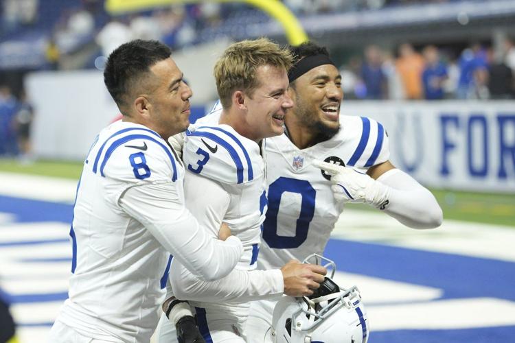 Tale of 2 kickers: Shrader leads NFL with 9 field goals while Colts still haven't punted