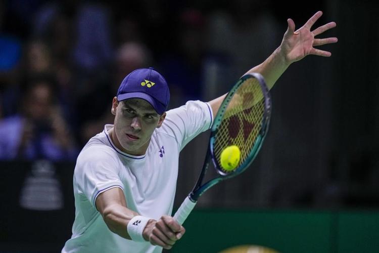 Germany wins both singles matches to top Canada and reach Davis Cup