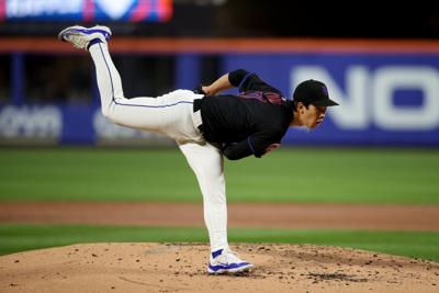 mlb tong.jpg
