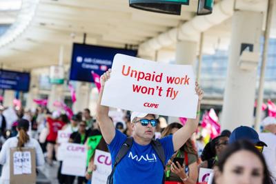 NL_Air Canada protest_0006.JPG