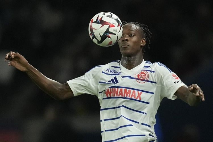 Strasbourg coach criticises home fans who raised banner against club striker Emegha