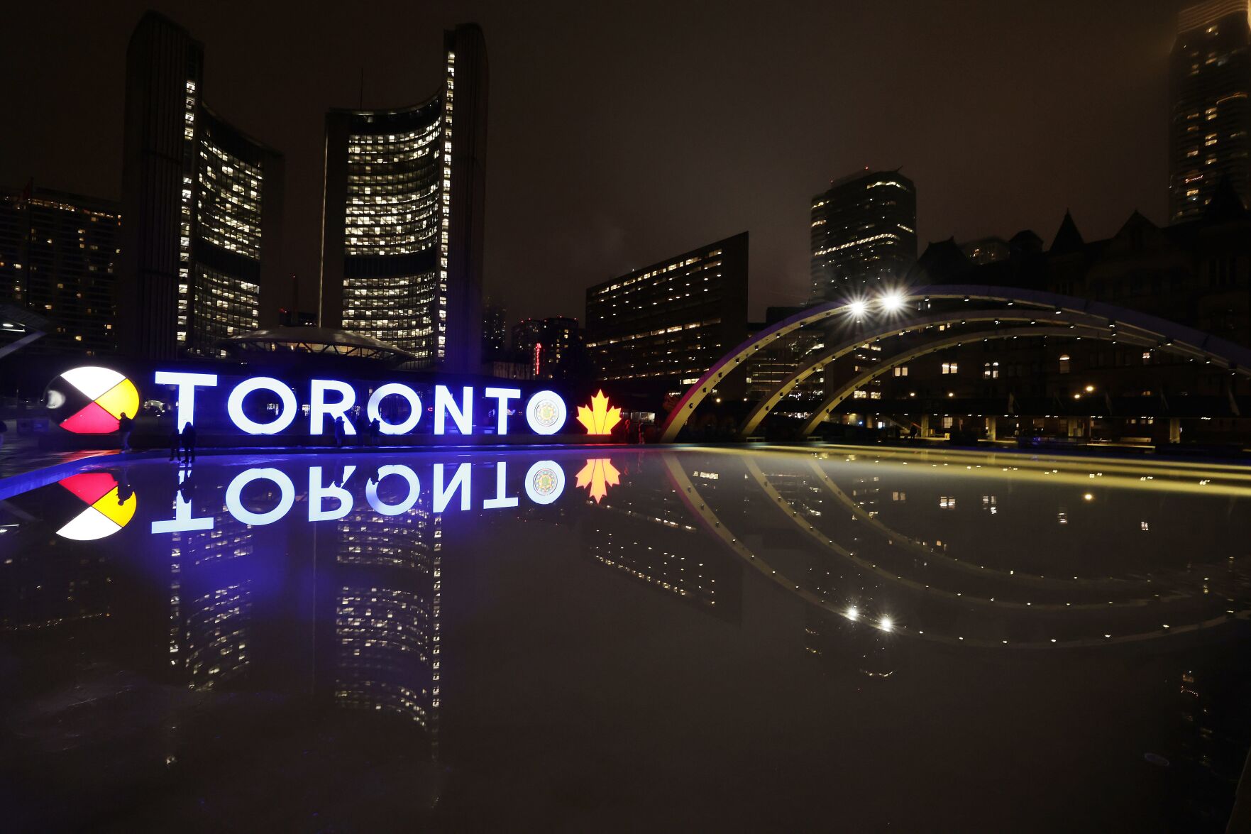 What s open and closed in Toronto for New Year s Day