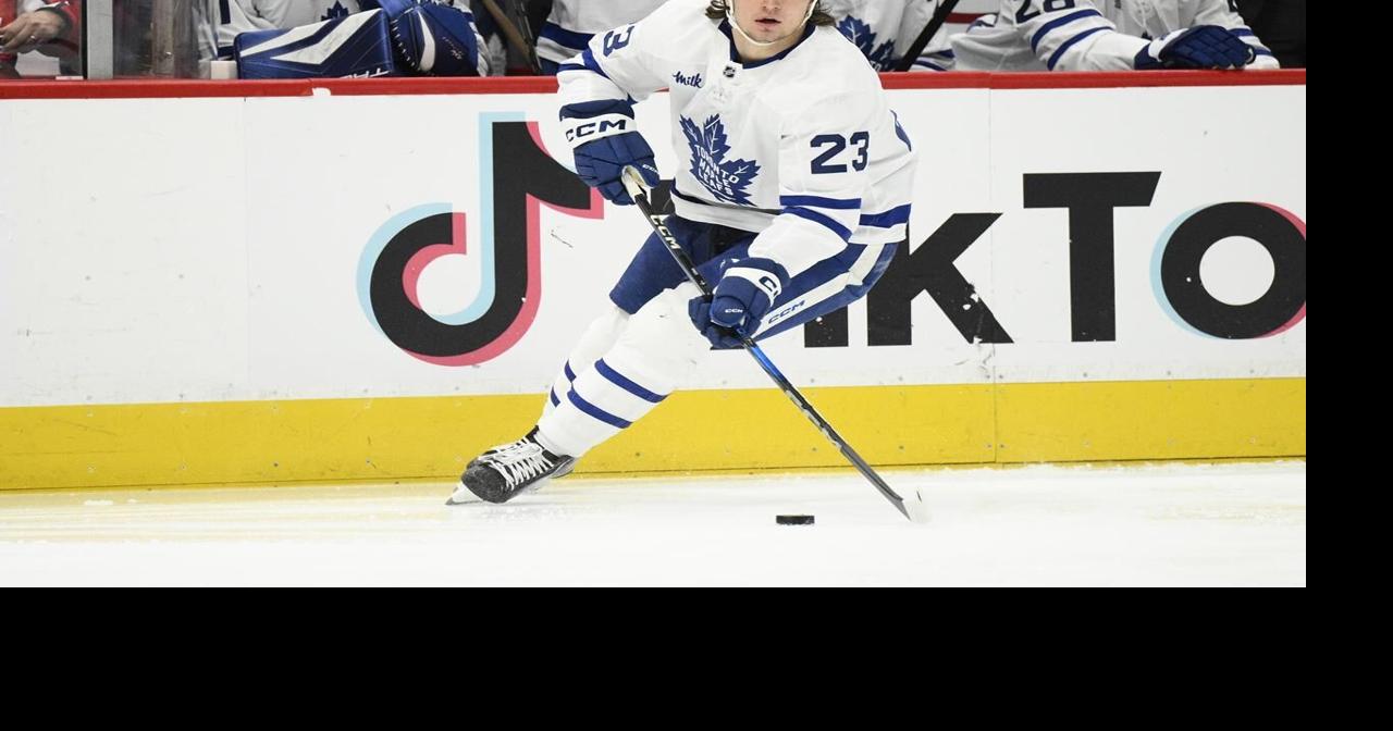 Maple Leafs place Knies on injured reserve and add Alex Nylander on a one-year deal