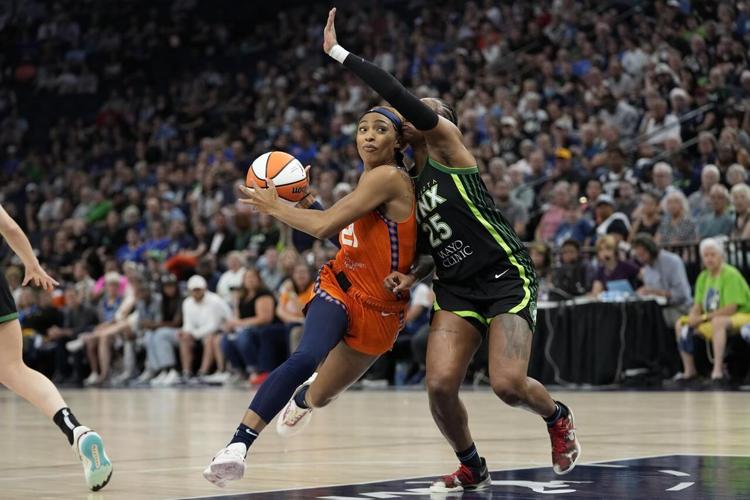 Thomas and Bonner help the Sun advance to their fifth straight WNBA