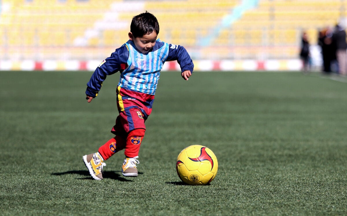 Old best sale messi jersey