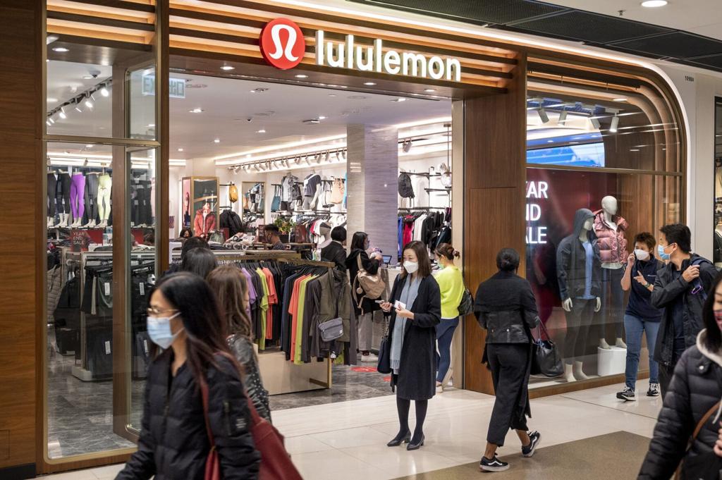 In a Rocky Retail Climate on Traditional Mall Brand Rises to the