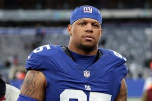 Giants put defensive lineman Roy Robertson-Harris on injured reserve after his Achilles tendon tear