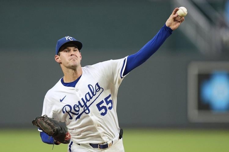 Royals score four in the eighth to snap Seattle's 10-game winning streak