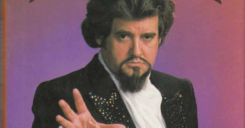Peterj Reeven Peter Reveen, stage illusionist, dead at 77