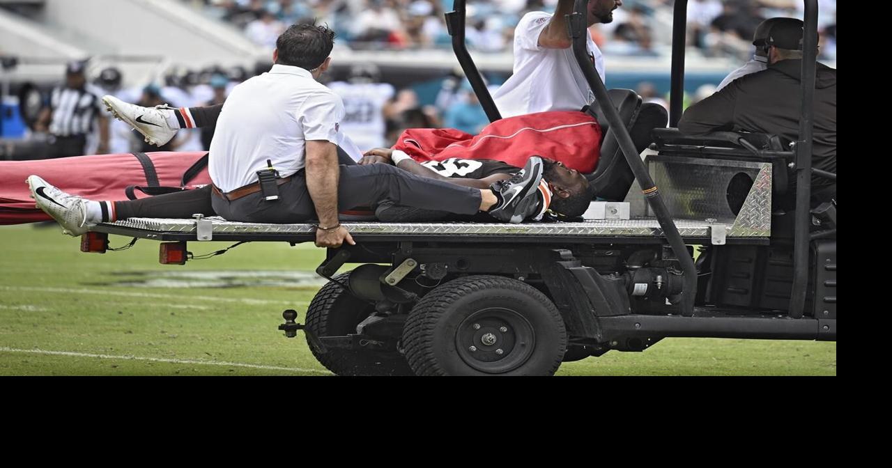 Browns WR David Bell to have season-ending hip surgery after dislocation on catch in win over Jags