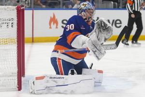Ilya Sorokin's 30 saves backstop the Islanders to a 5-2 win over Avalanche