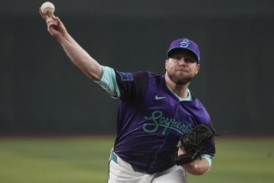 Corbin Burnes throws 7 dominant innings, leads the Diamondbacks over the Dodgers 3-0