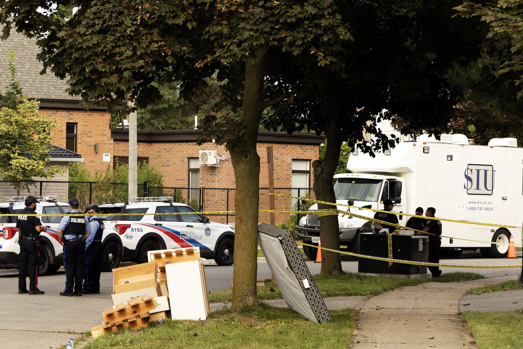 Man, 19, dead after police shooting in Mississauga: SIU