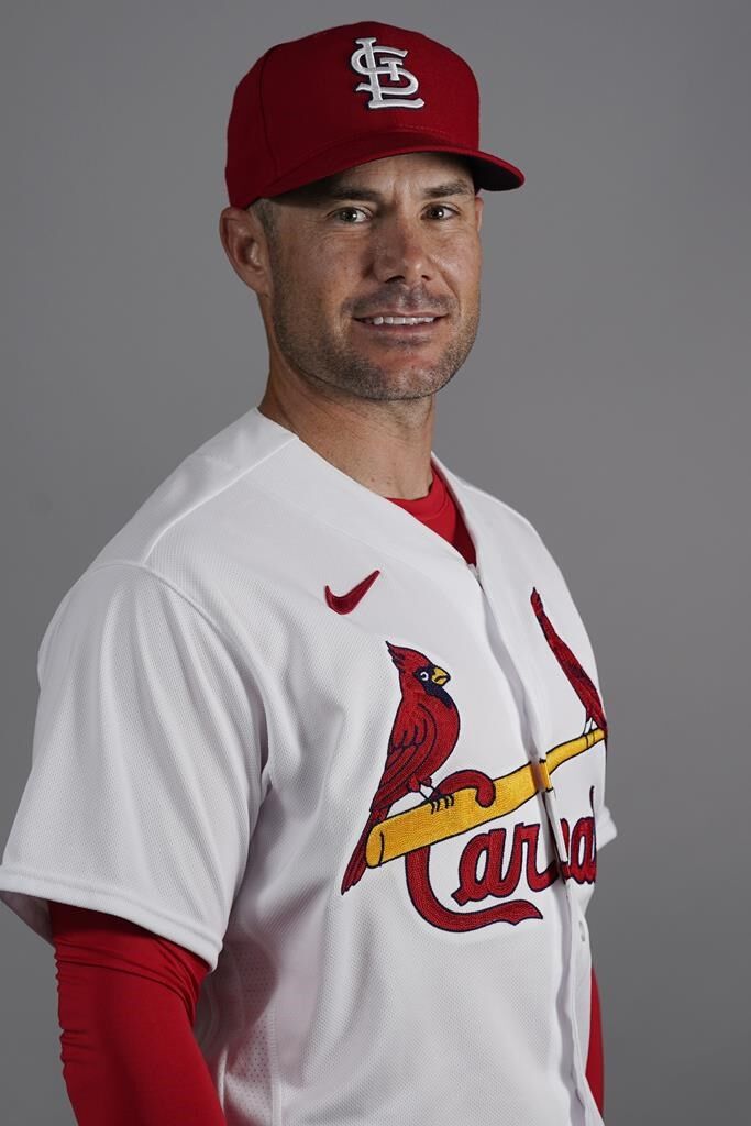 Reports: Marlins hire Cardinals bench coach Skip Schumaker as manager