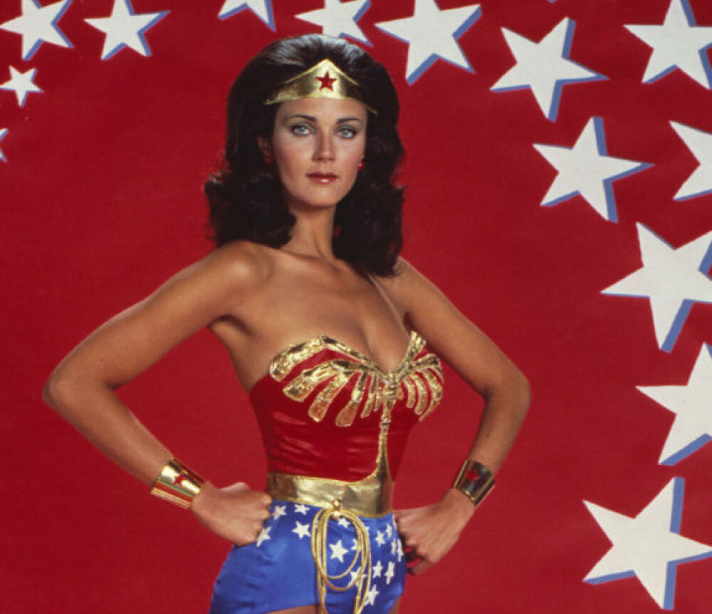 Standing Like Wonder Woman Can Actually Make You More Successful