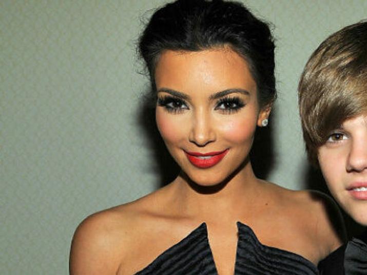 Justin Bieber fans threaten Kim Kardashian after Twitter flirtation