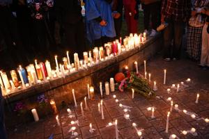 LM_091526_vigil10.JPG