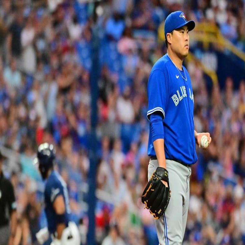 Hyun-Jin Ryu sends message in solid return to Jays rotation