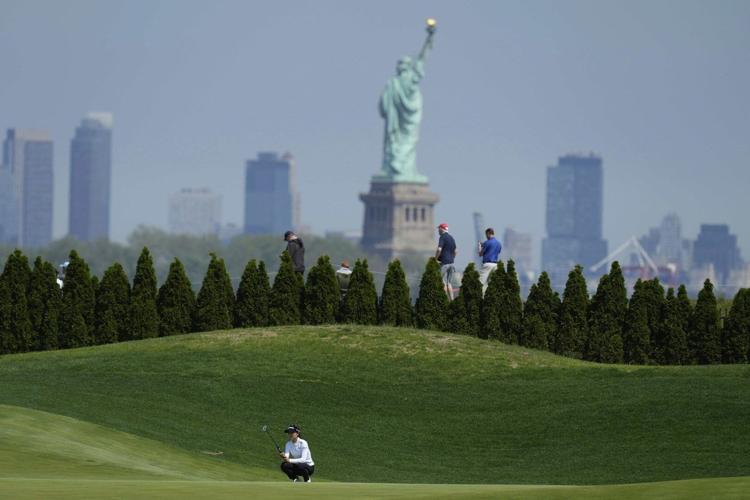 Jeeno Thitikul happy to see putts go in and lead at Liberty National with a 64