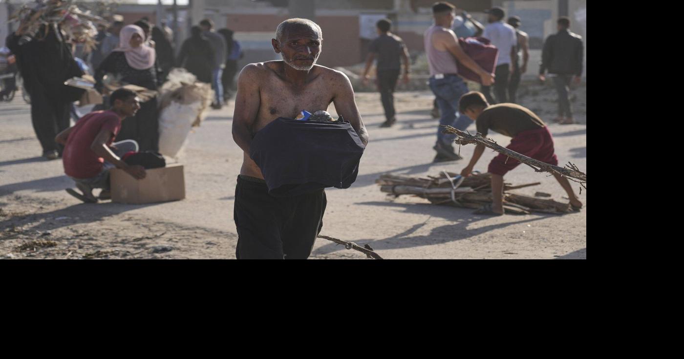 Four Palestinians die in storming of UN food warehouse a day after gunfire at new Gaza aid site