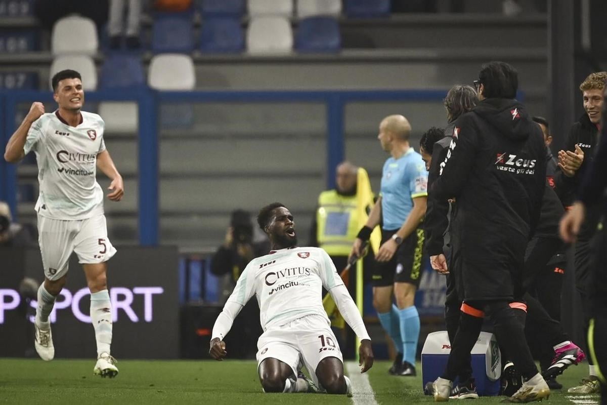 Schermata dell interfaccia di Vincitu Casino che mostra slot e pulsanti di gioco