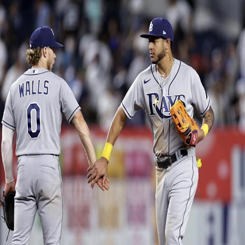 Photo: Dodgers Can't Keep pace Withe Homer-Happy Giants in 7-4