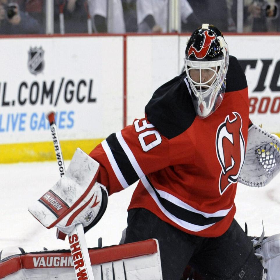 Martin Brodeur is New Jersey Devils' starting goalie again