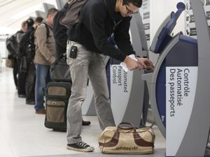 カナダの空港でCBSAチェックインキオスクが停止後オンラインに復帰