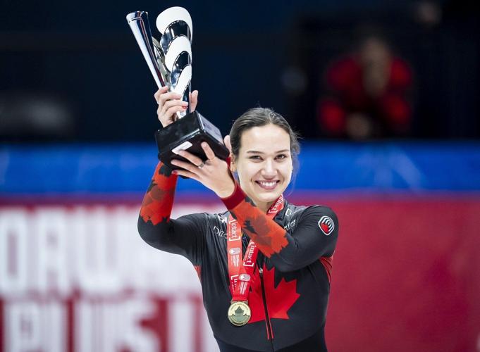 Sarault, Dandjinou secure women's, men's titles at Canadian short track championships