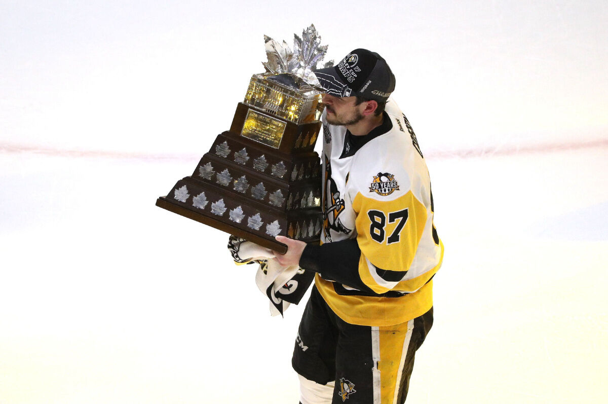 Sidney Crosby Wins Back-to-back Conn Smythe Award Trophies