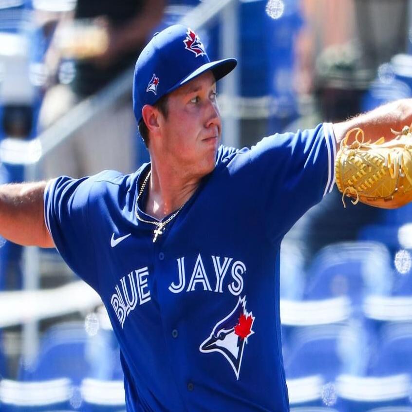 Blue Jays' Nate Pearson diagnosed with lat strain